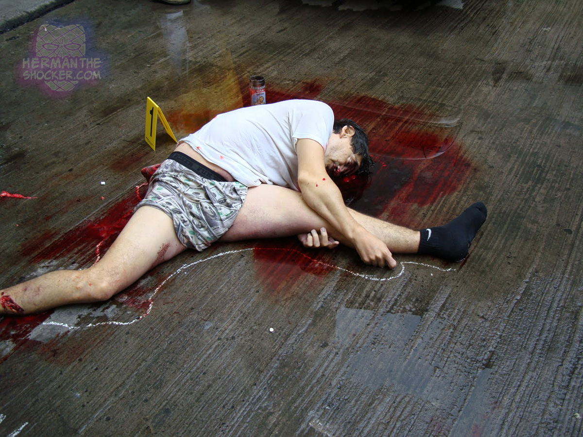 Man commits suicide by jumping off building